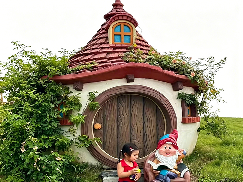 Custom-made Cabin Prop