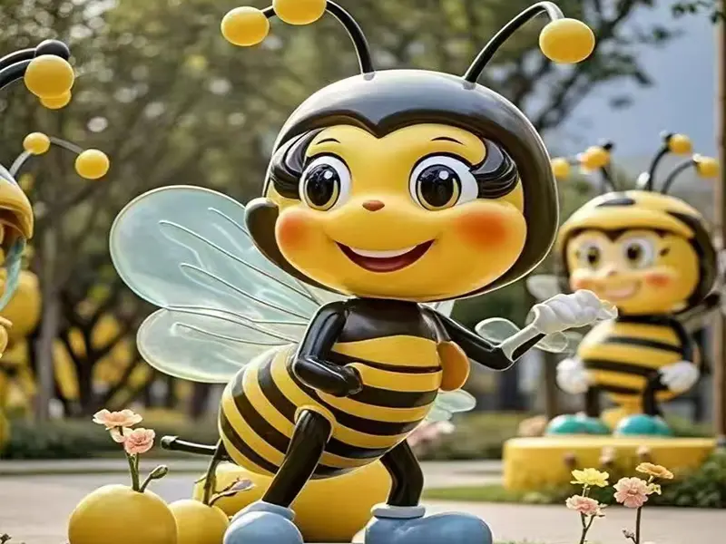 Custom Cartoon Bee Prop