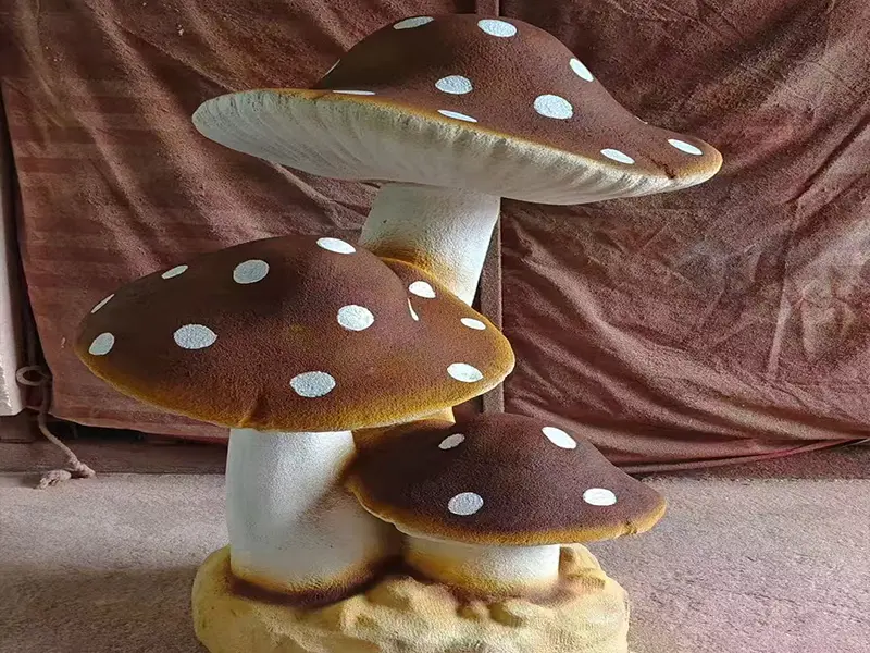 Giant Mushroom Sculpture Prop Making 9 Giant Mushroom Sculpture Prop Making