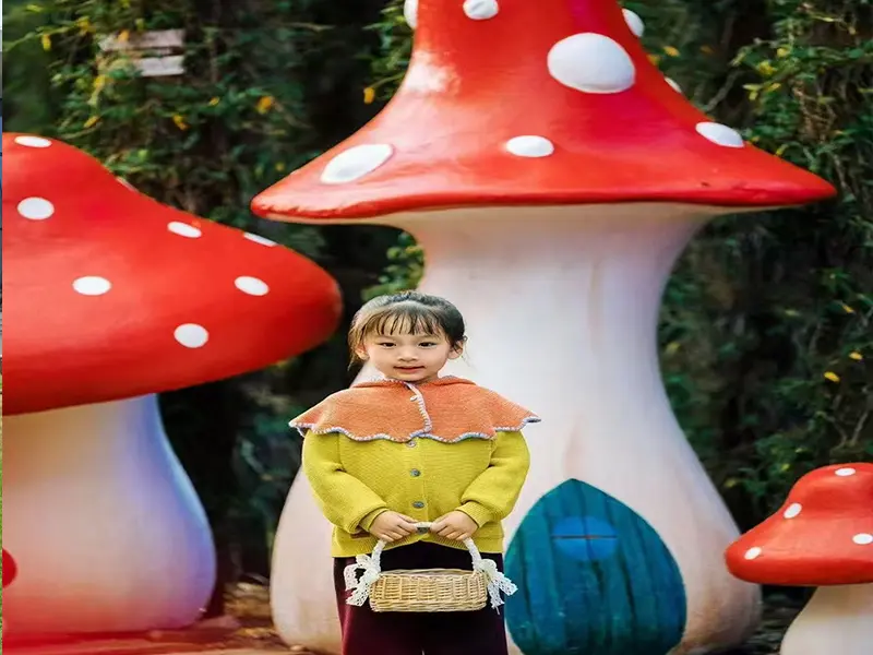 Giant Mushroom Sculpture Prop Making 12 2026060813400539